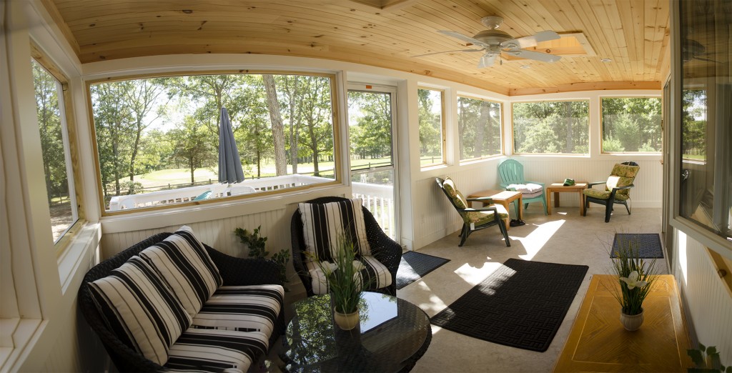 inside view of seasonal addition with deck
